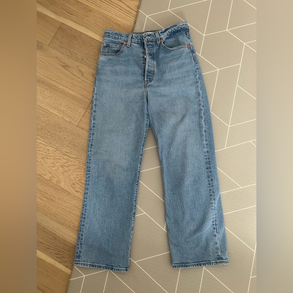Levi's High Rise Straight Leg Jeans - Light Blue Denim